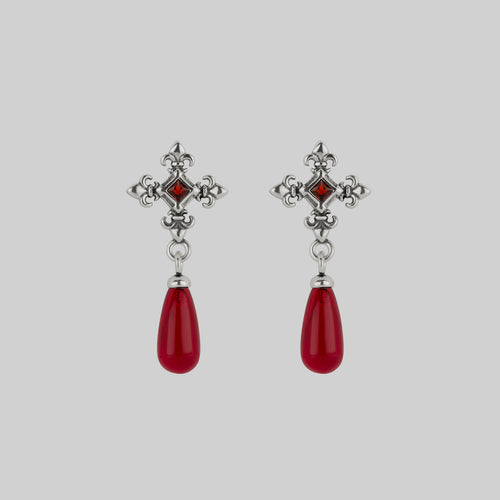 CRIMSON. Medieval Garnet Stud Earring - Silver