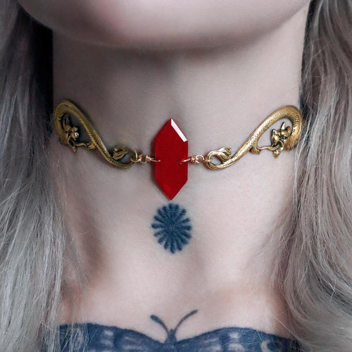 DRAKE. Red Glass Dragon Choker - Silver