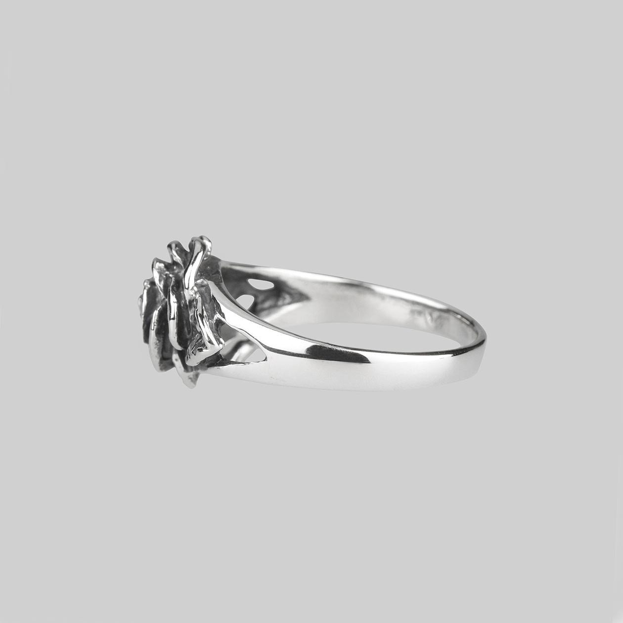 DEATHLY ROSE. Flourishing Rose Silver Ring