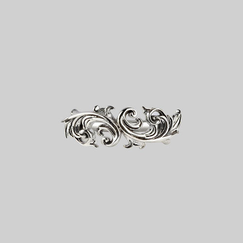 CELESTINA. Fancy Book Chain Choker - Silver